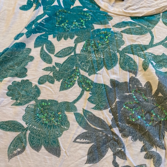 Scoop neck sequins maternity t-shirt - Picture 3 of 5